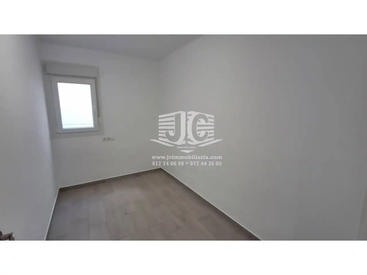 Pis de 77 m² a Tortosa