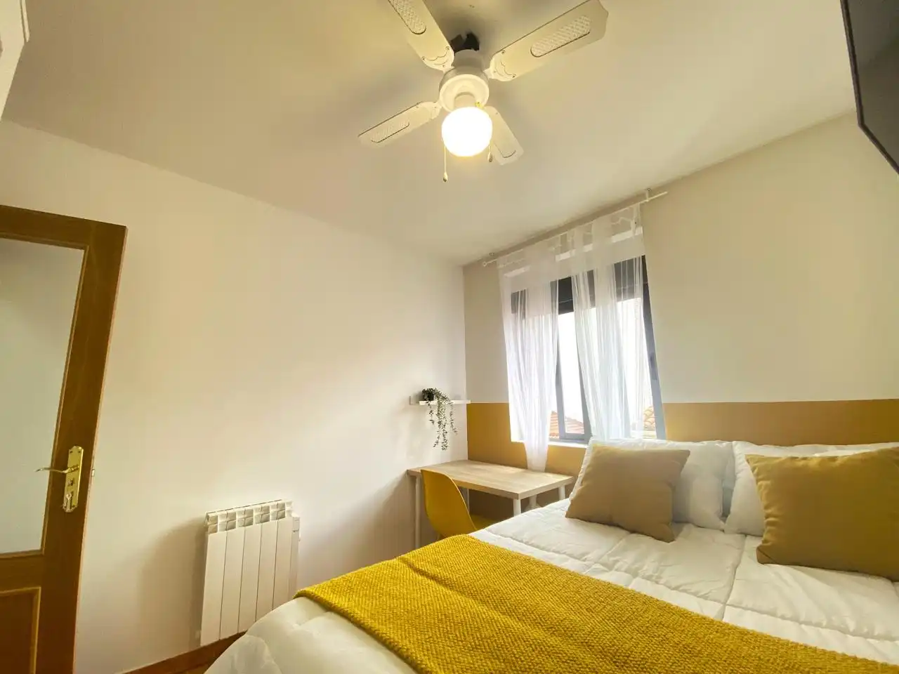 Habitación 80 m², León