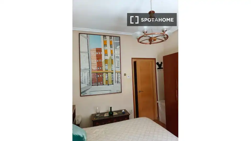 Habitación 86 m², Oviedo