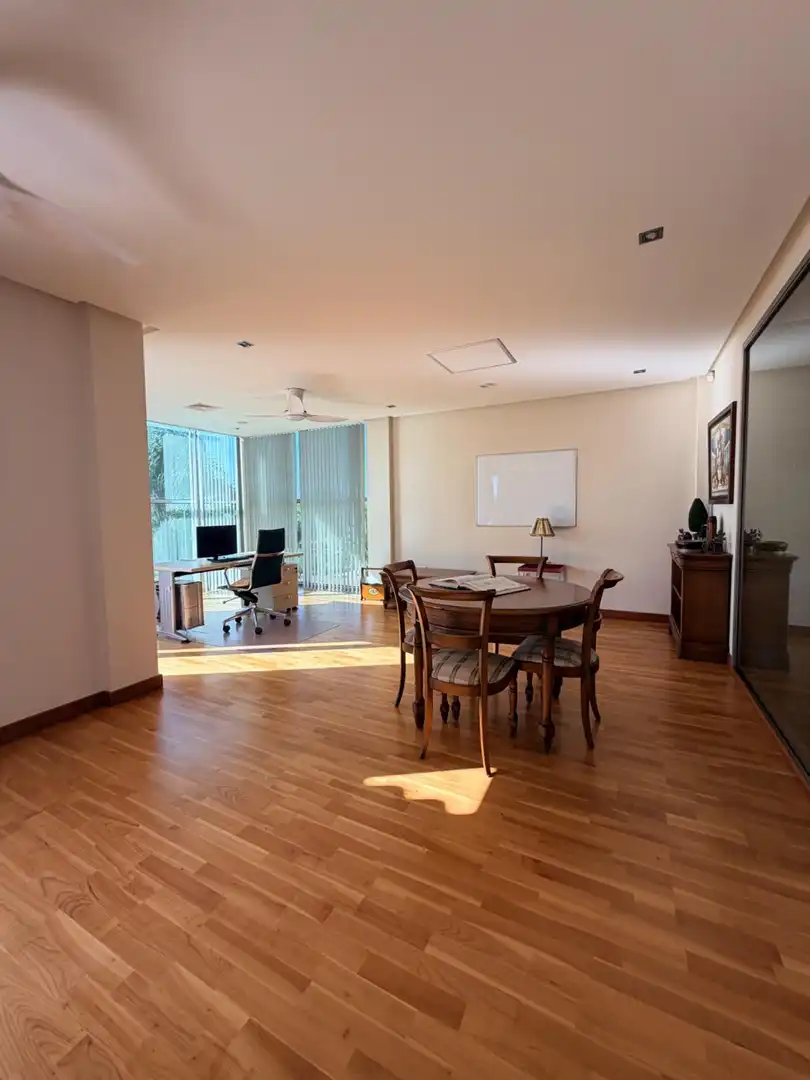 Piso de 600 m² en Elche