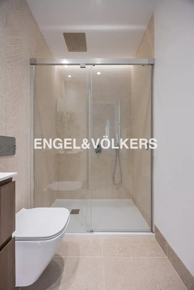 Wohnung 83 m² in Madrid
