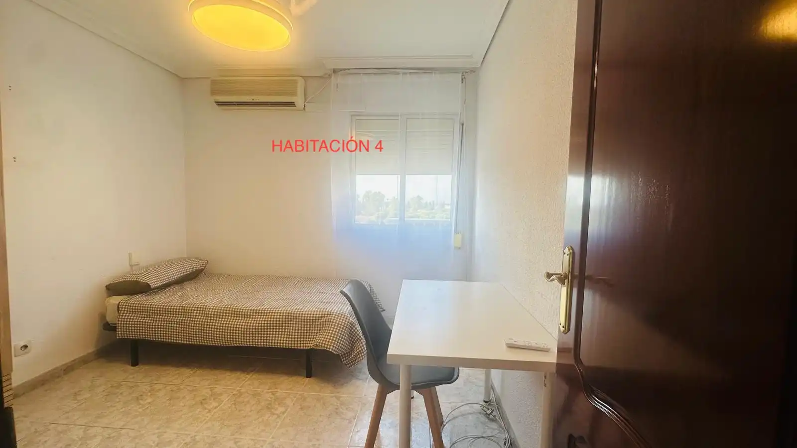 Habitación 95 m², Sevilla