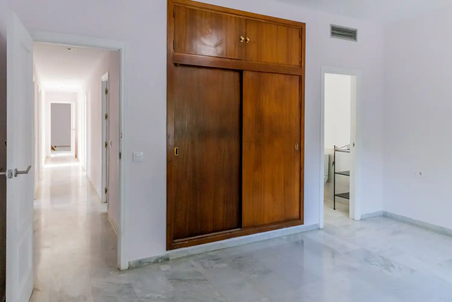 Casa de 370 m² en Mairena del Aljarafe