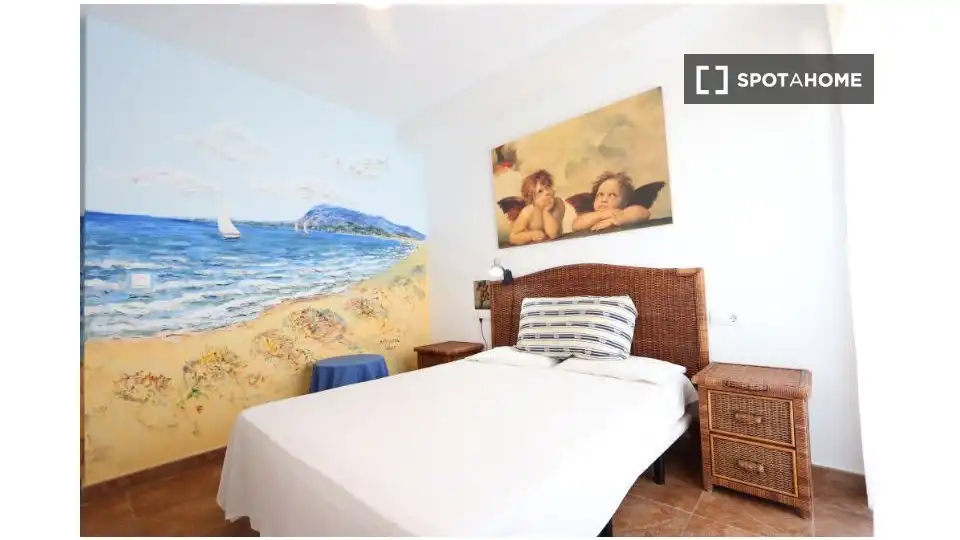 Habitación 107 m², Dénia