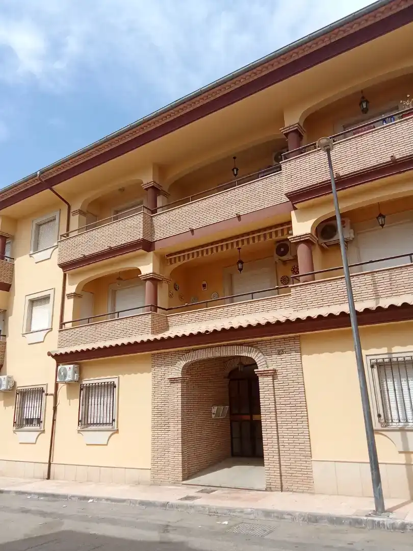 Piso de 100 m² en Baeza