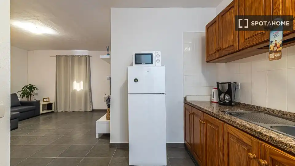 Habitación 75 m², Arico