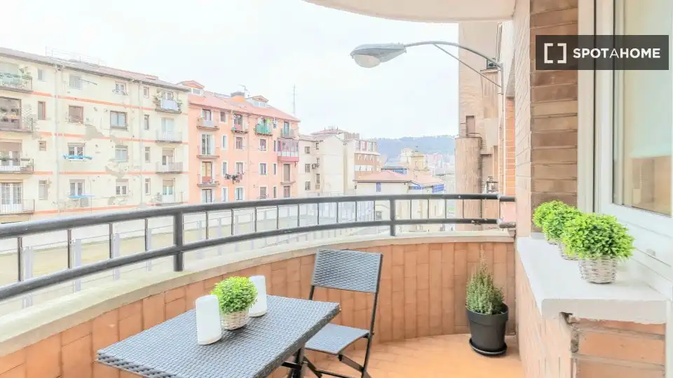 Habitación 105 m², Bilbao