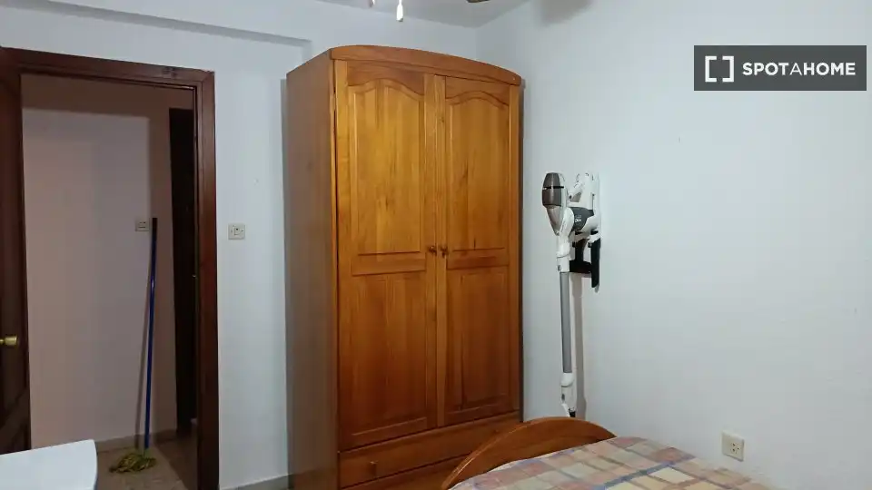 Habitación 102 m², Almería