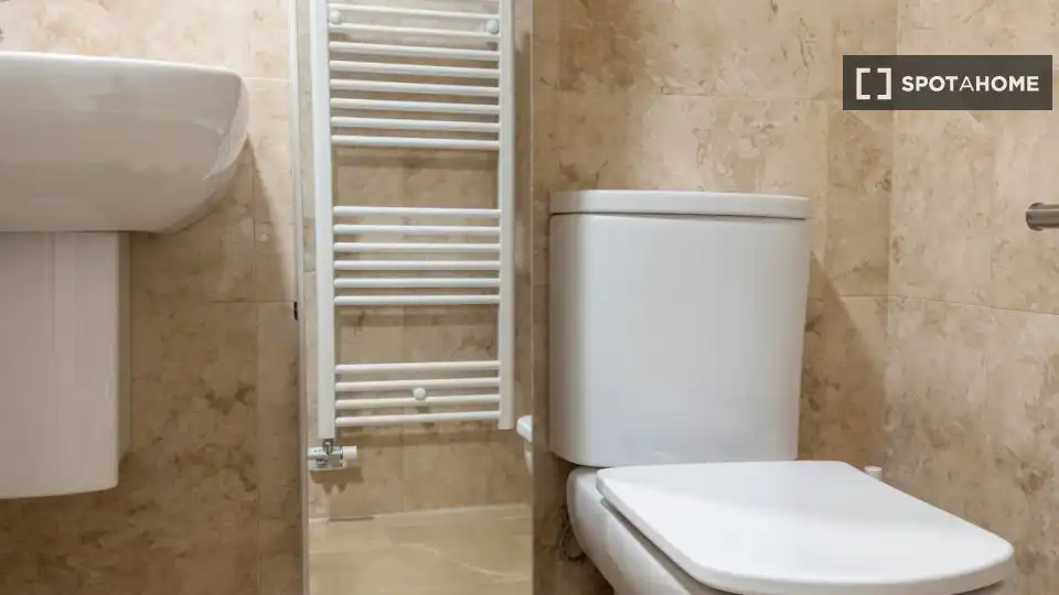 Habitación 75 m², Granada