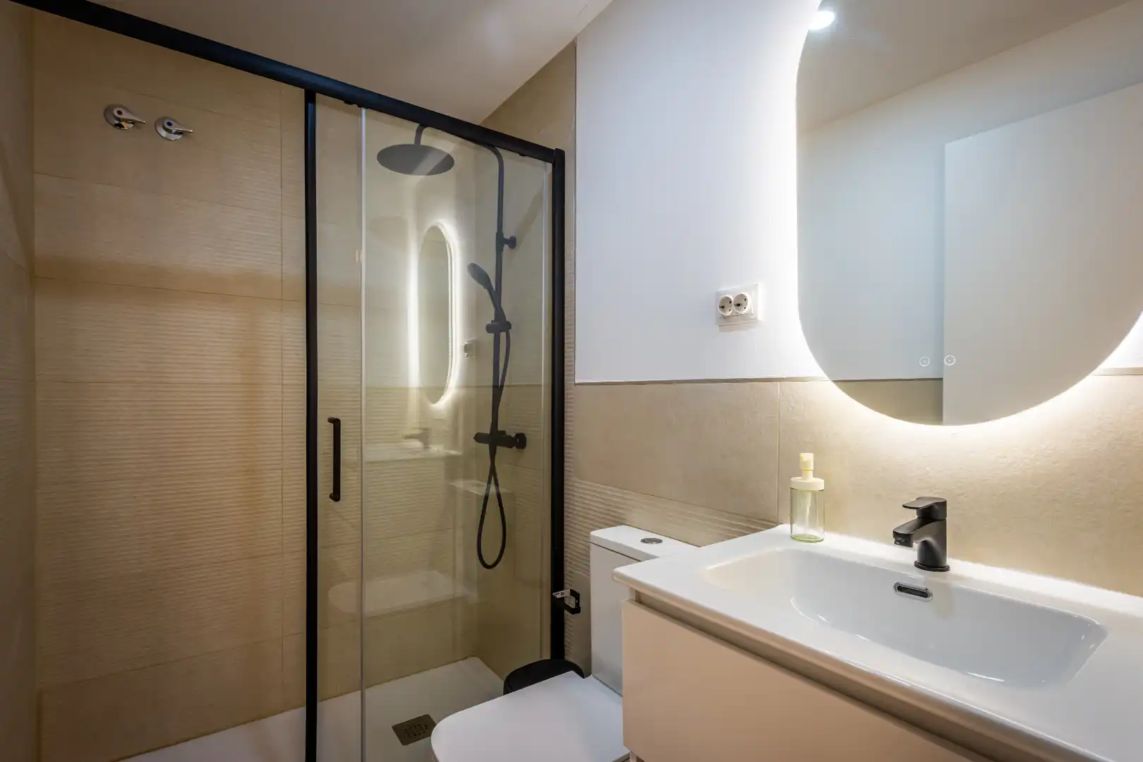 Stanza 204 m², Parla