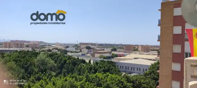 Piso de 90 m² en Almería