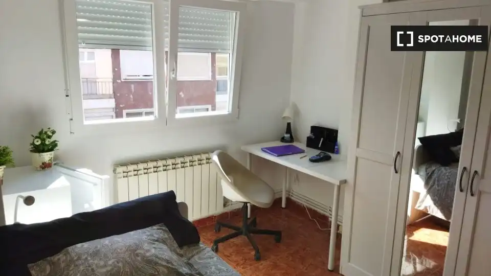 Habitación 78 m², Zaragoza