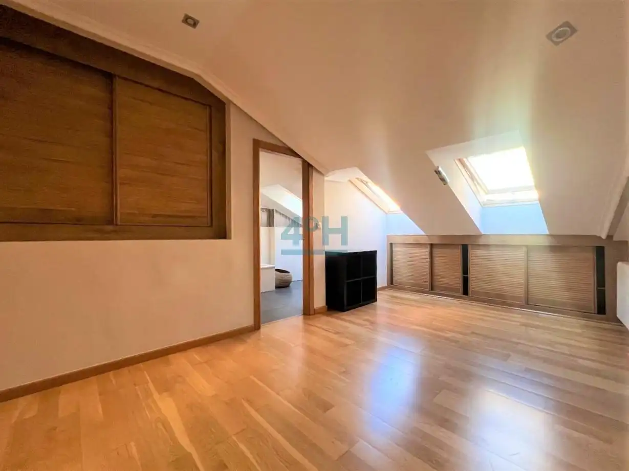 Wohnung 103 m² in Ourense
