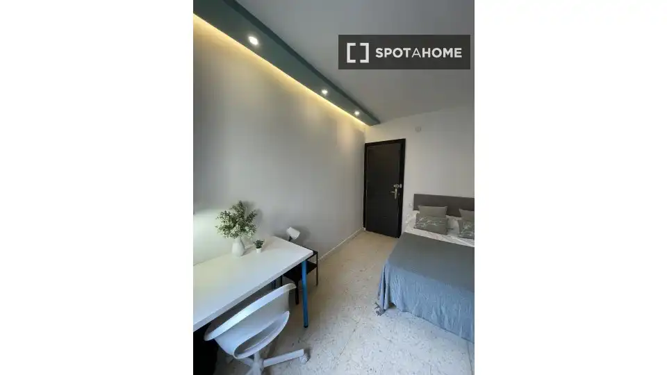 Habitación 207 m², Sevilla