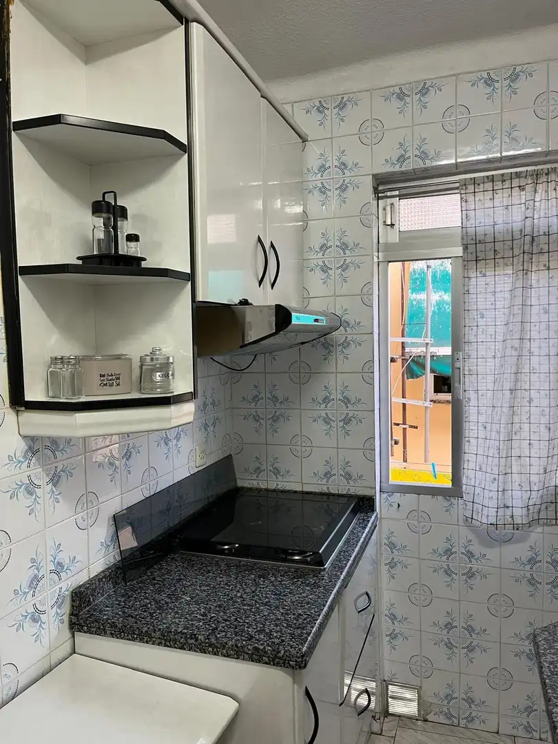 Habitación 76 m², Granada