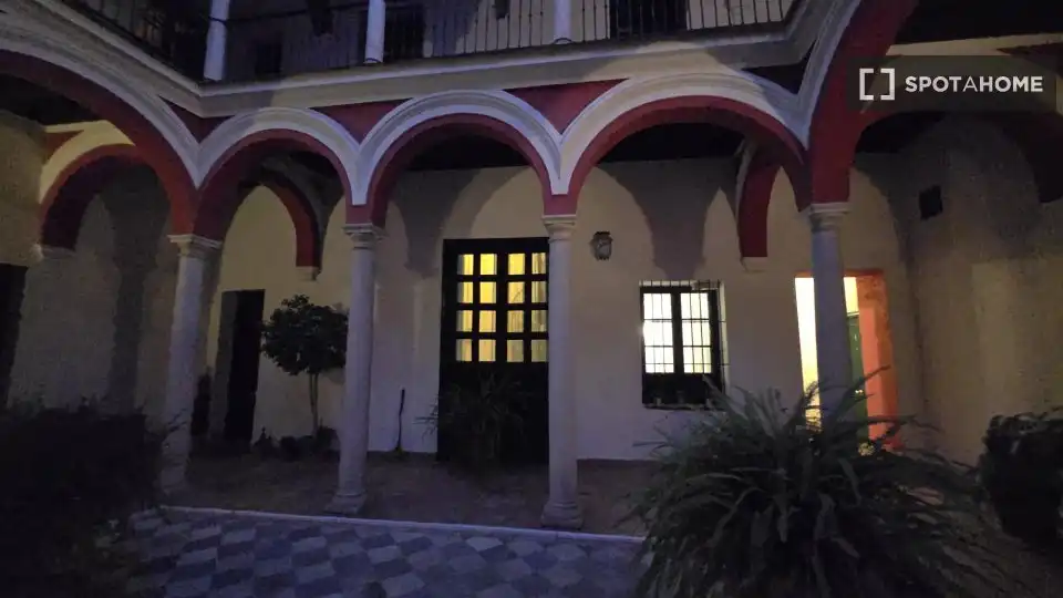 Habitación 46 m², Sevilla