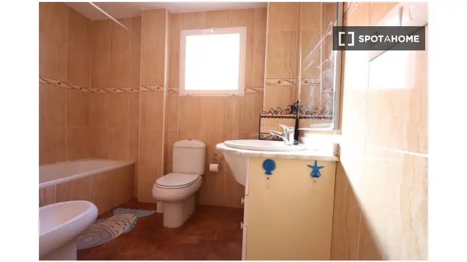 Habitación 107 m², Dénia