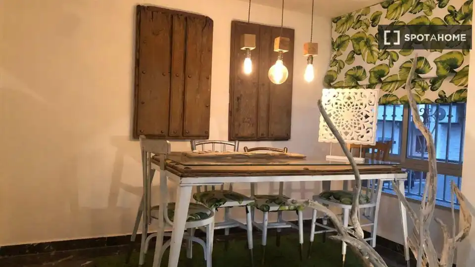 Habitación 63 m², Granada