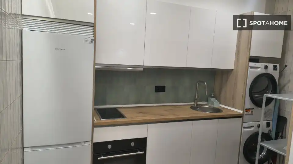 Habitación 46 m², Zaragoza