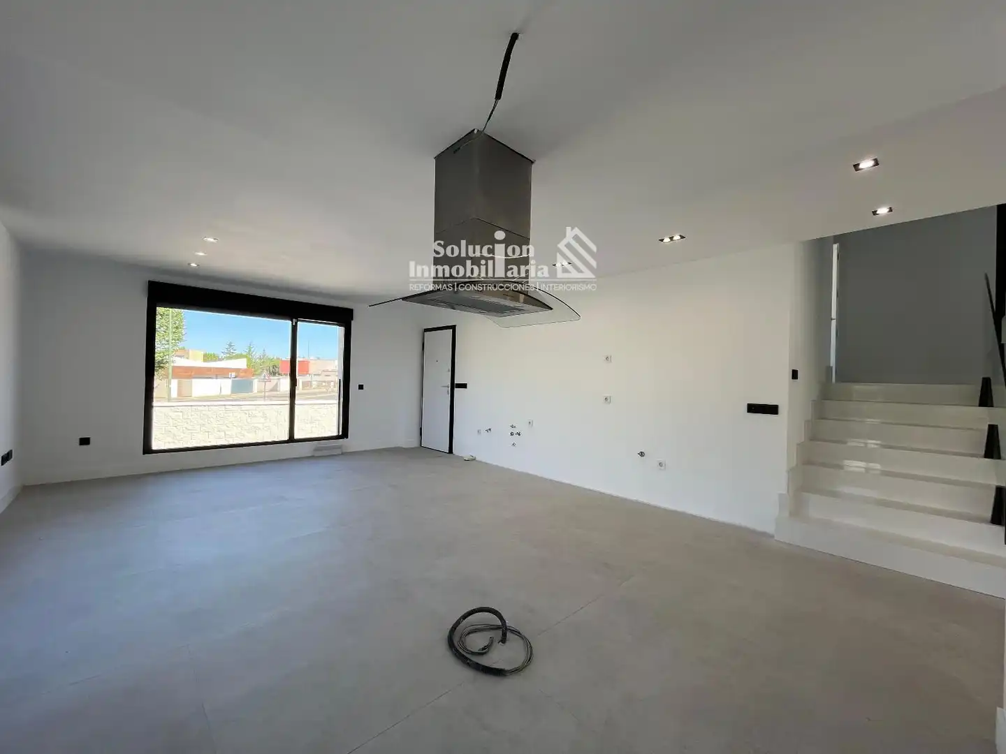 Pis de 500 m² a Villamayor