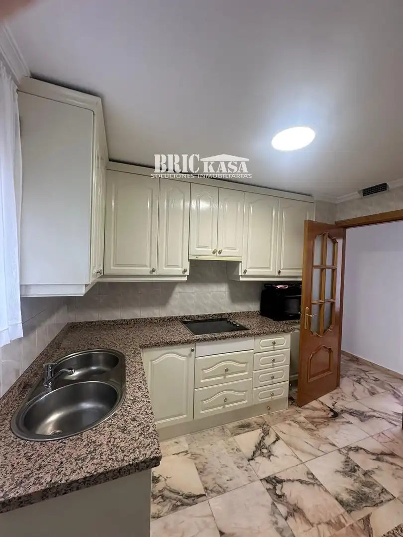 Piso de 120 m² en Cáceres