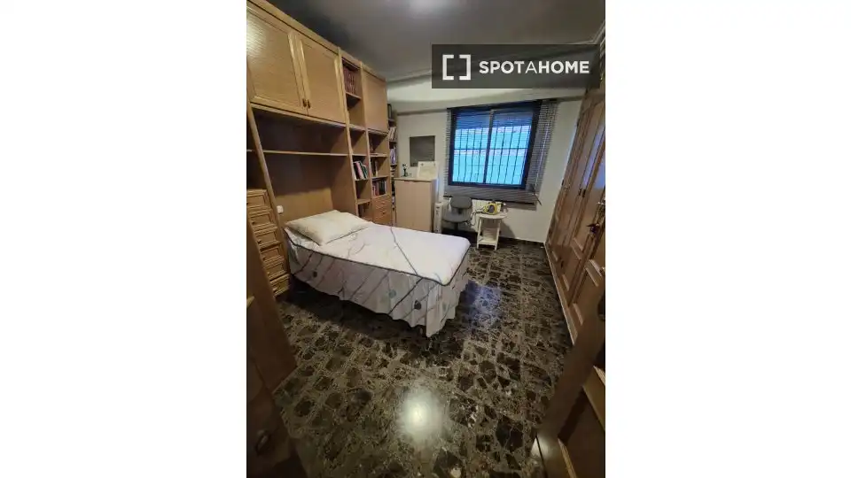 Habitación 200 m², Riba-roja de Túria