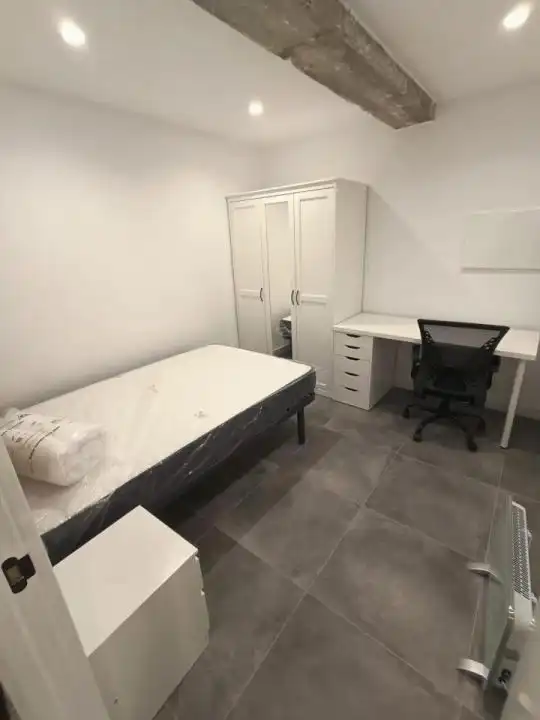 Habitación 79 m², Ourense