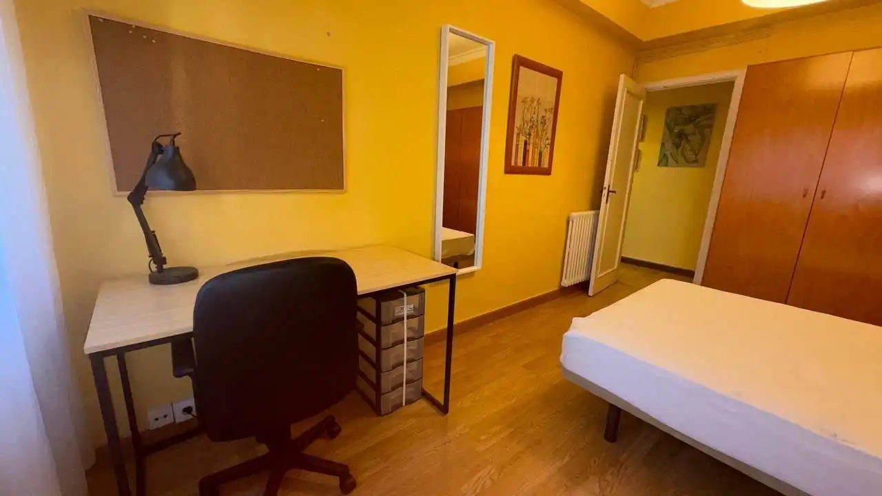 Piso de 95 m² en Ourense