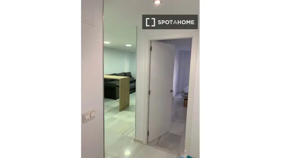Habitación 86 m², Almería