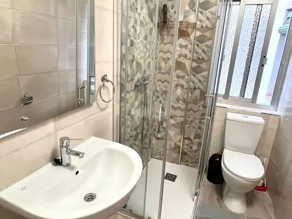 Habitación 200 m², Granada