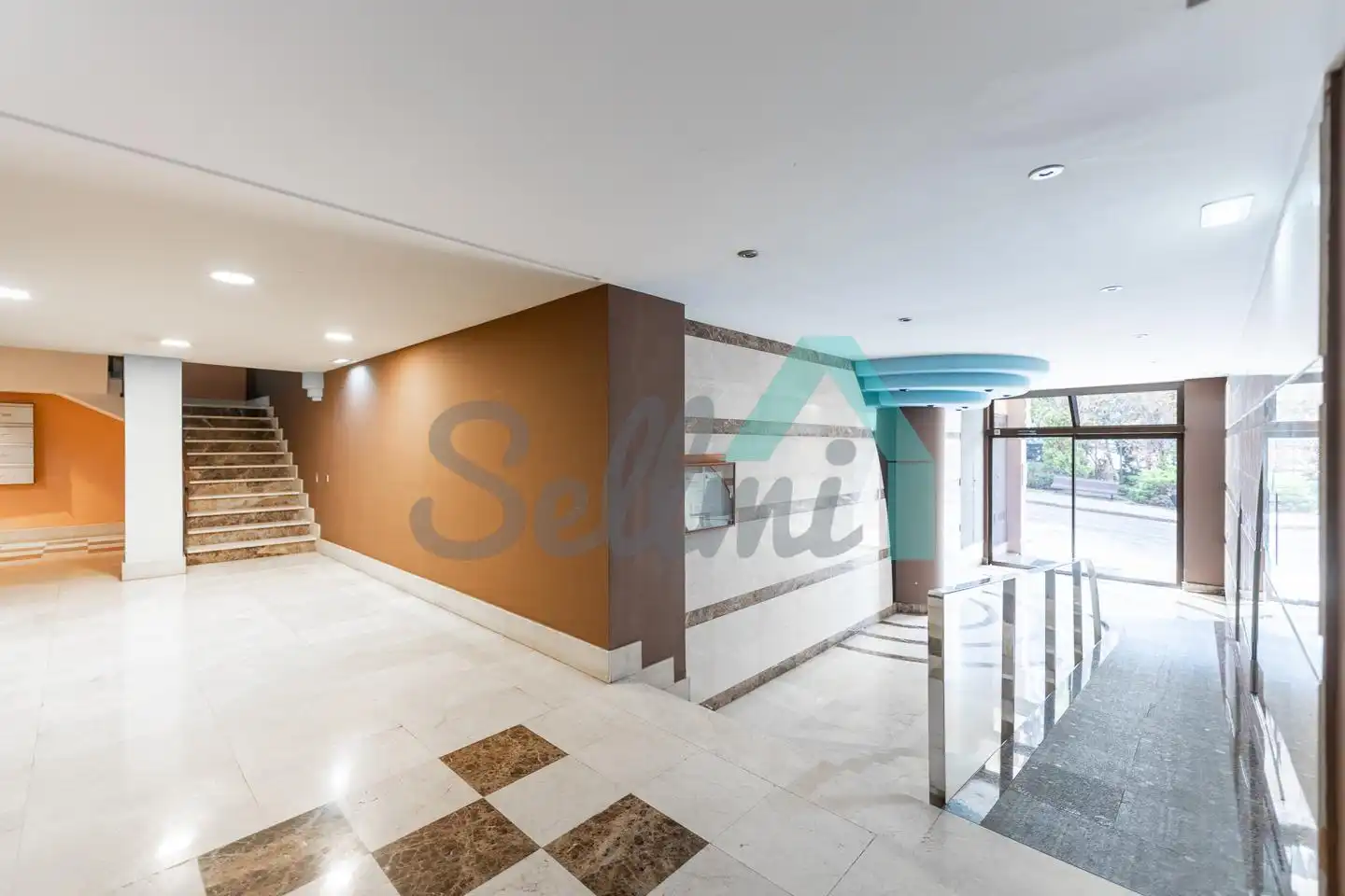 Piso de 66 m² en Oviedo