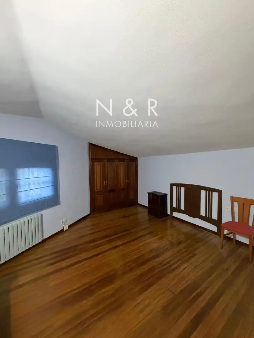 Pis de 138 m² a Santiago de Compostel·la