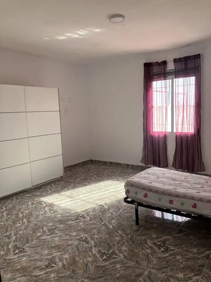 Habitación 400 m², Écija