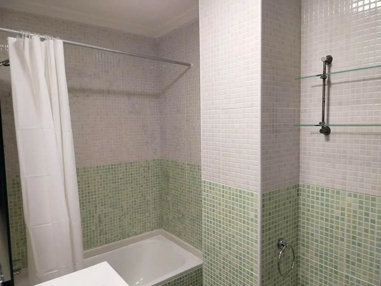 Piso de 90 m² en Gijón