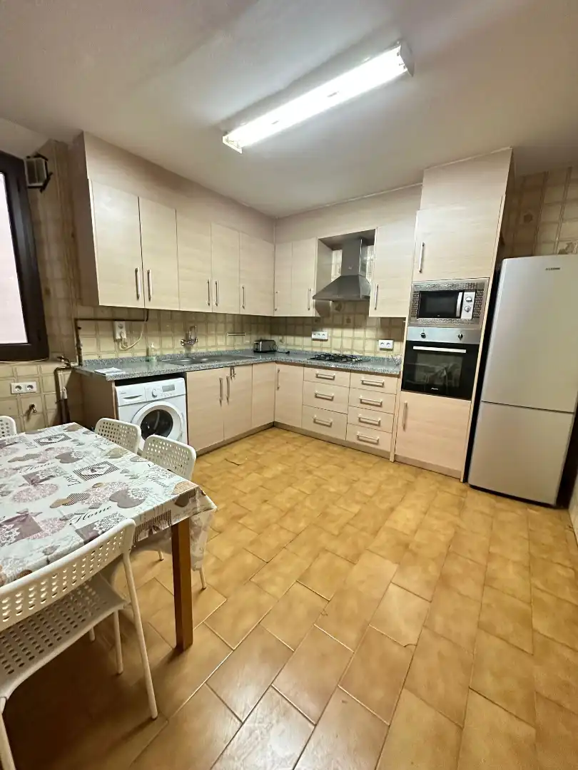 Habitación 100 m², Granada
