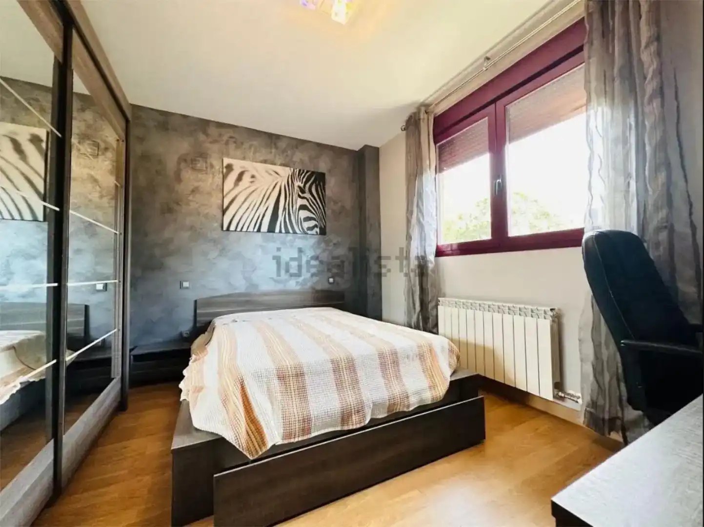 Habitación 160 m², Cadrete