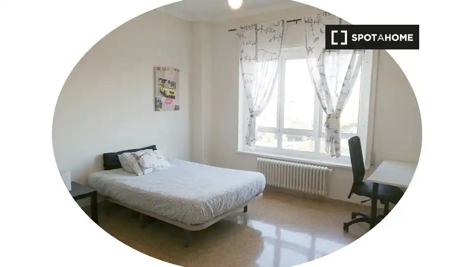 Habitación 150 m², Zaragoza