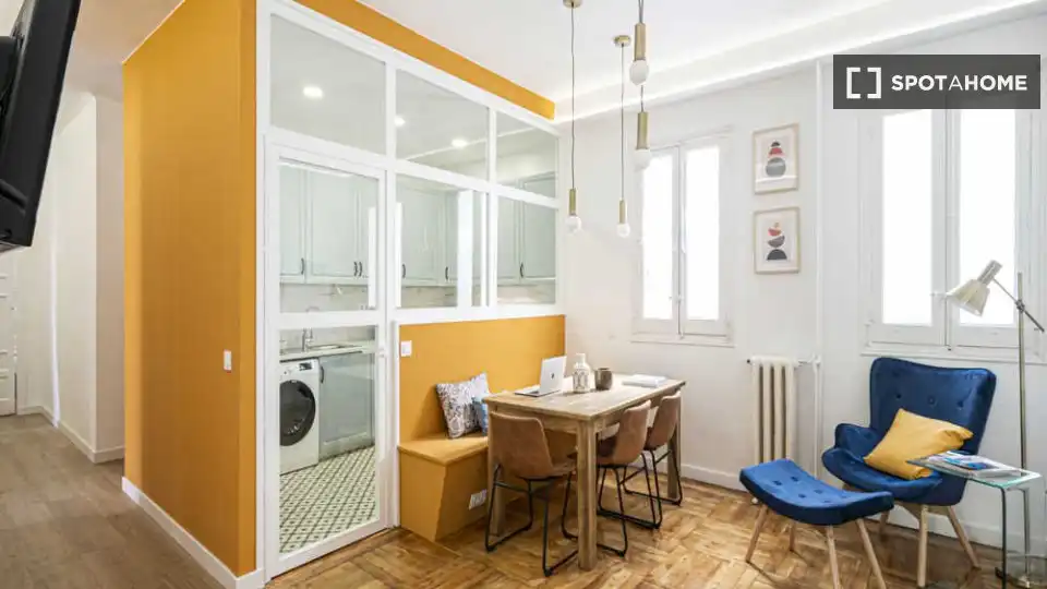 Habitación 250 m², Madrid