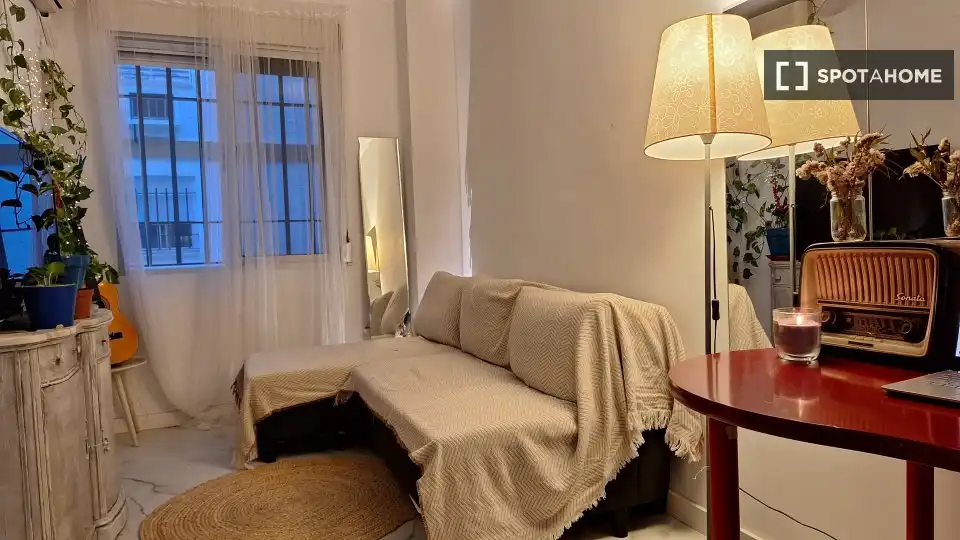 Habitación 79 m², Sevilla