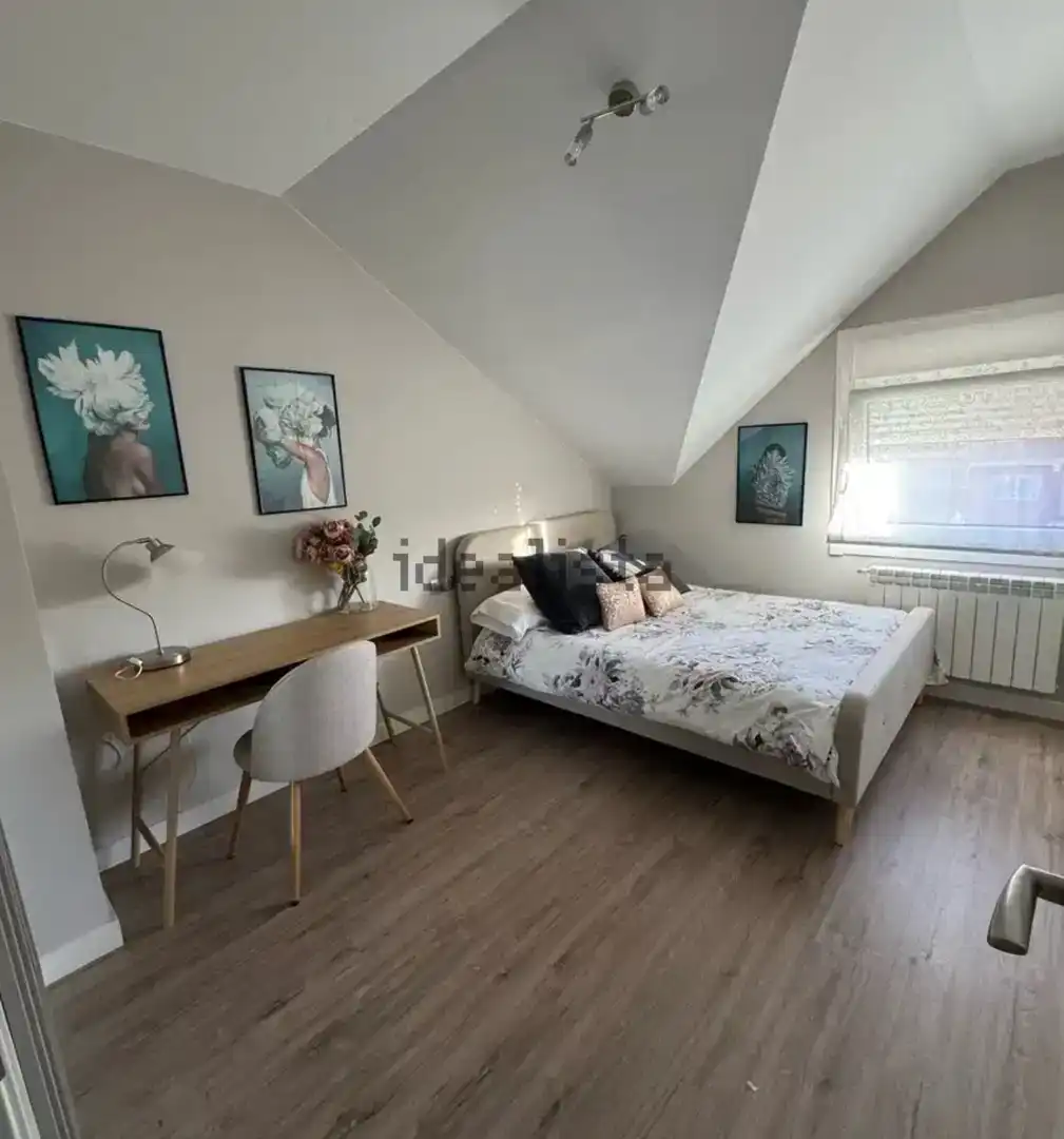 Habitación 210 m², Outeiro de Rei