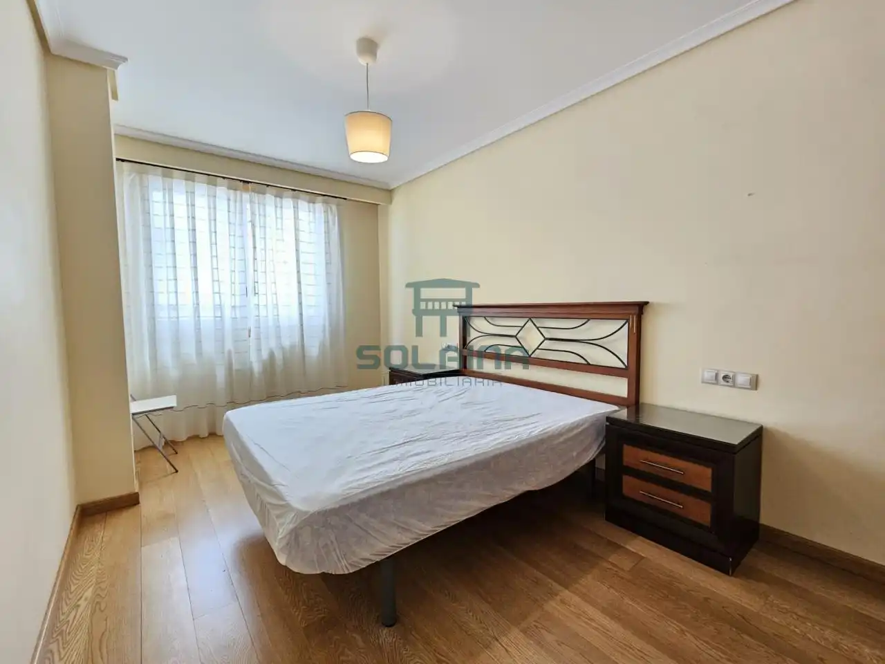 Piso de 77 m² en Ourense