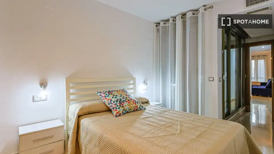 Habitación 76 m², Sevilla