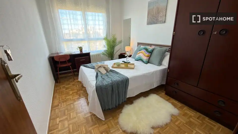 Room for rent, Madrid