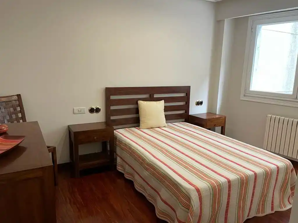 Piso de 85 m² en Ourense