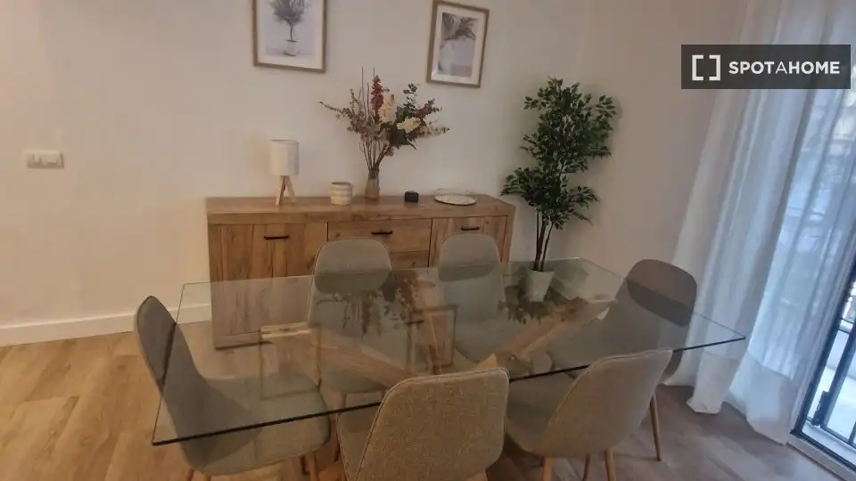 Habitación 104 m², Sevilla