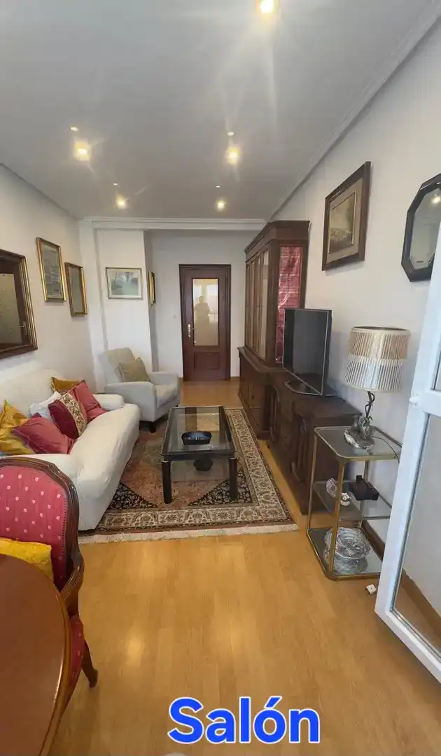 Habitación 85 m², Oviedo