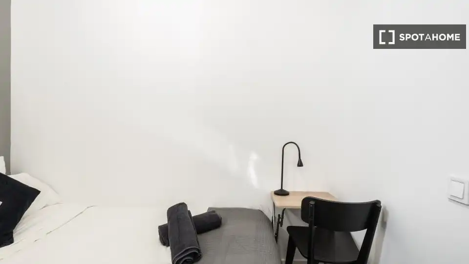 Habitación 140 m², Madrid