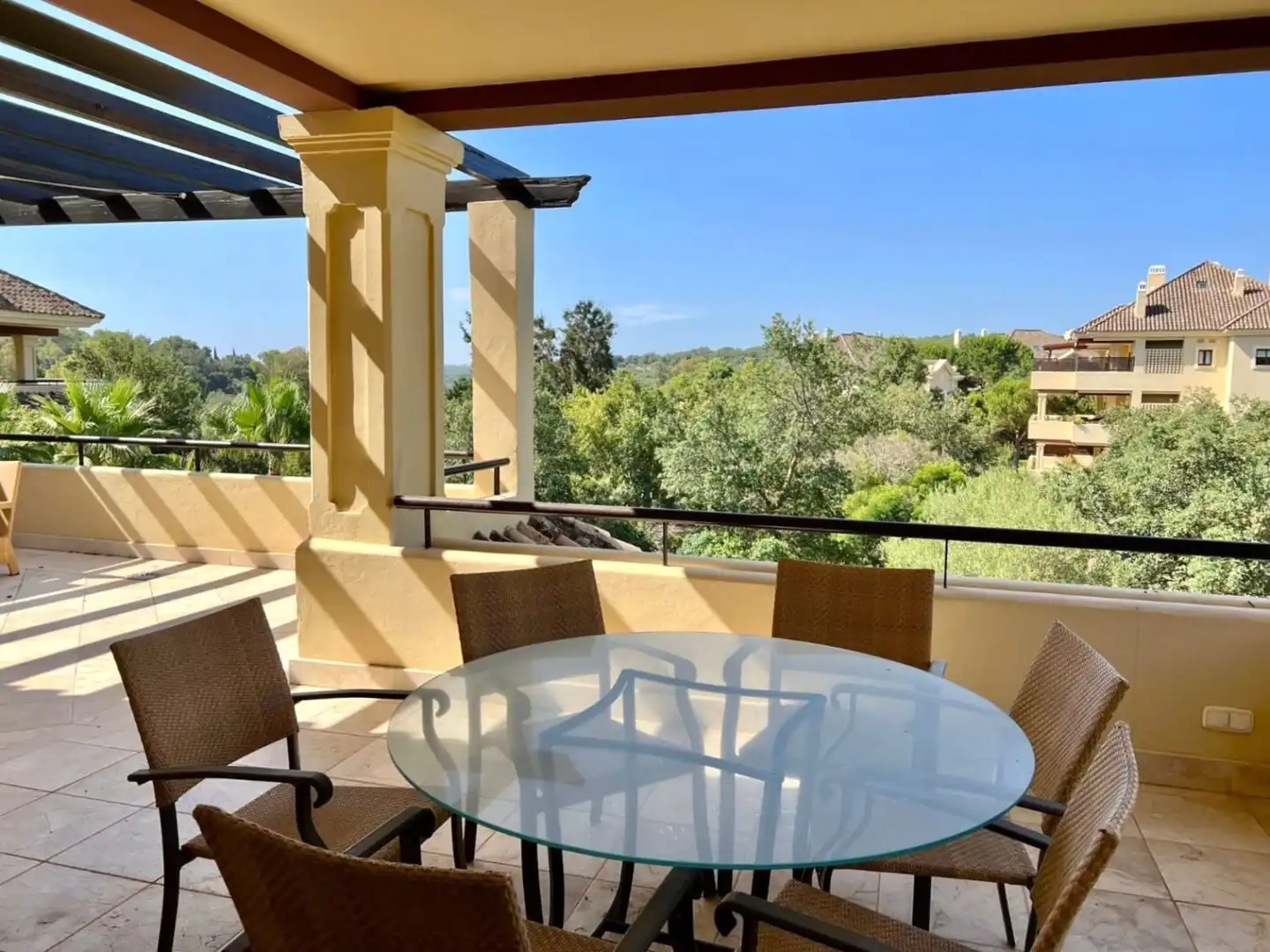 Pis de 300 m² a San Roque