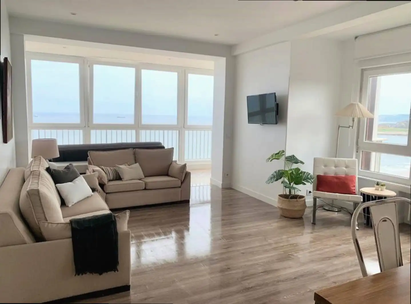 Wohnung 85 m² in Castrillón