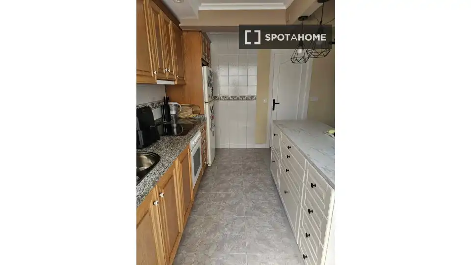 Habitación 90 m², Alicante